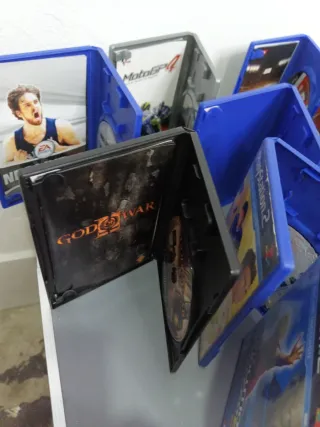 Lote 110Juegos PS2 (PES, FIFA, God of War, etc.)