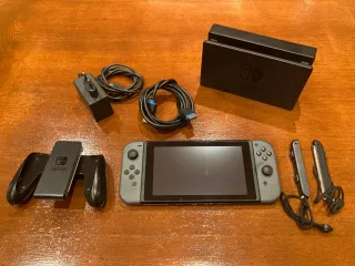 Nintendo Switch Gris + Accesorios
