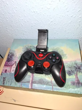 Mando y soporte para móvil