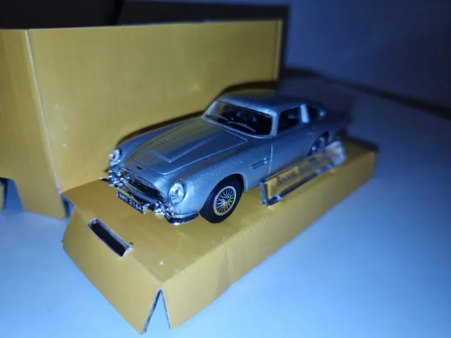Aston Martin DB5 James Bond 1:43