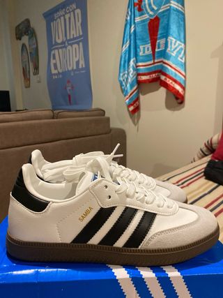 Adidas Samba Blancas y Negras
