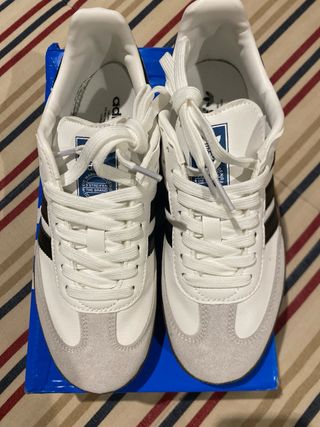 Adidas Samba Blancas y Negras