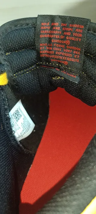 Nike Dunk High Retro Negro Amarillo