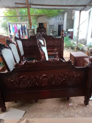 Dormitorio Caoba Tallado