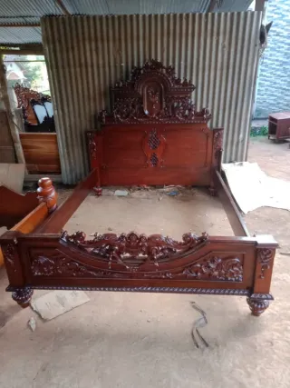 Dormitorio Caoba Tallado