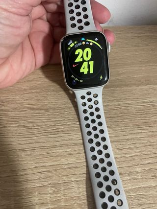 Apple Watch SE Nike 44mm