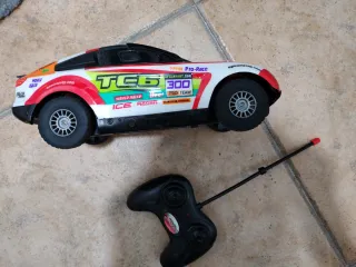 Coche teledirigido RC