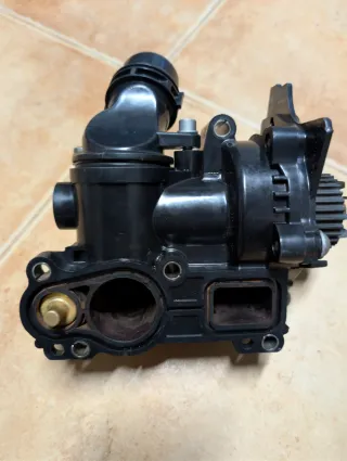 Bomba de água Golf 6 GTI Pierburg