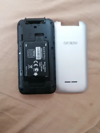 Teléfono Móvil Alcatel Negro Flip