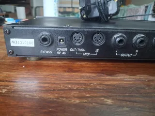 Alesis MIDIVERB III Procesador de Efectos