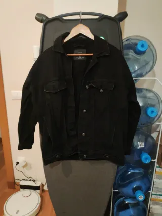 Cazadora vaquera oversize negra