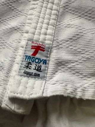 Kimono Judo/Karate Blanco con Cinturones