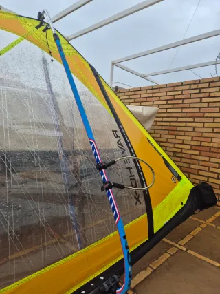 Vela windsurf F2 6.0m casi sin usar