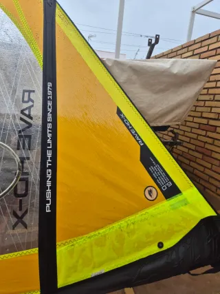 Vela windsurf F2 6.0m casi sin usar