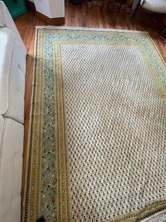 Alfombra de lana beige y verde