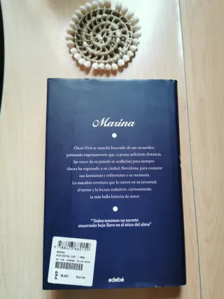 Marina (Spanish Edition)