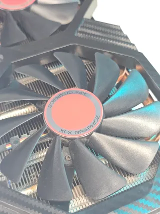 Tarjeta Gráfica AMD Radeon RX 580 XFX 8GB GDDR5