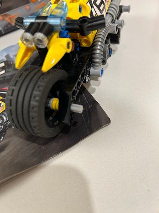 Lego Technic 42058 Stunt Bike incompleto