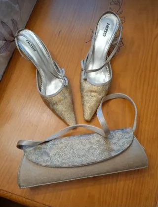 Zapatos de fiesta PACHECO dorados y beige