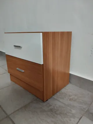 Mueble pequeño 2 cajones blanco y madera