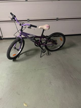 Bicicleta Infantil como nueva,edad de 8 a 12 años