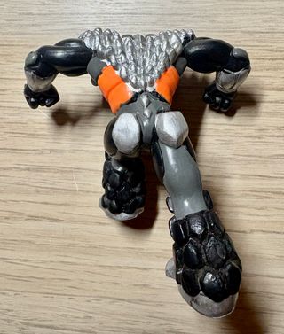 L'Antico Thorg Popolo Della Terra Mythos Gormiti