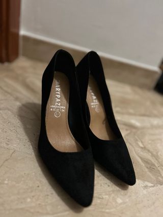 Zapatos de tacón negros