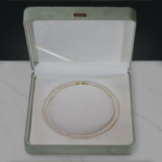 Collar Perlas Cultivadas Redondas, Cierre de Oro