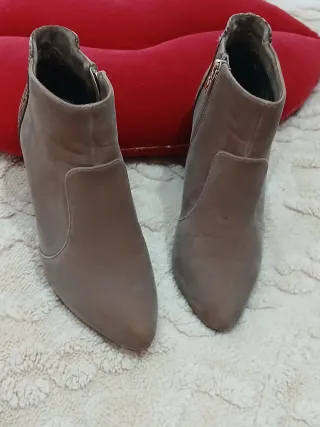 Botines tacón Mariamare camel T.36