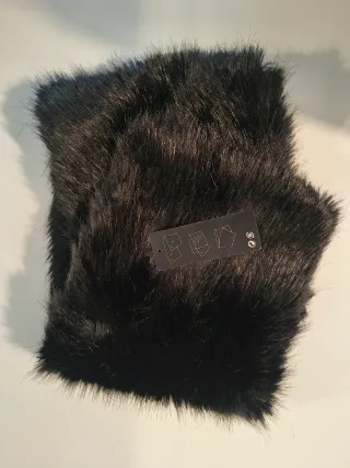 Cuello pelo H&M negro