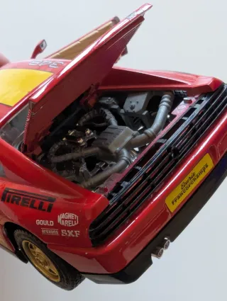 Ferrari 348 TB escala 1:24 Bburago (1989) die-cast