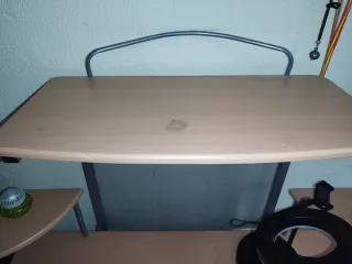 Escritorio de estudio madera y metal