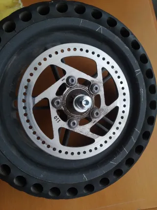 Rueda trasera patinete Xiaomi con disco