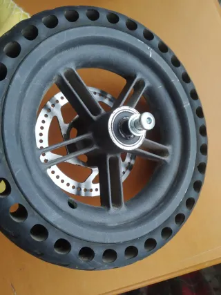 Rueda trasera patinete Xiaomi con disco