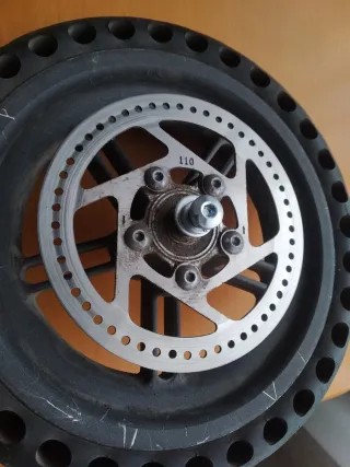 Rueda trasera patinete Xiaomi con disco