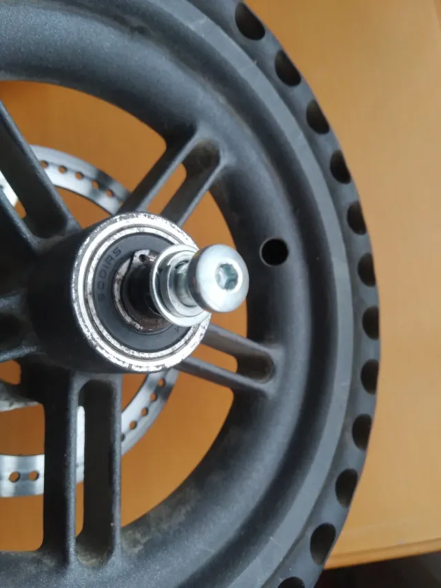 Rueda trasera patinete Xiaomi con disco