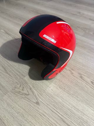 Casco de esquí Eassun rojo y negro