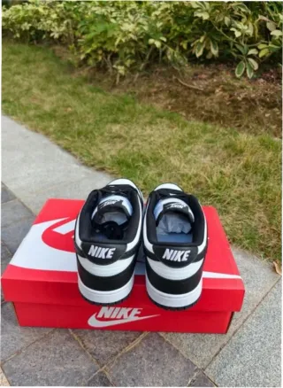 Nike Dunk Low Panda Talla 42