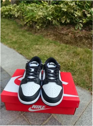 Nike Dunk Low Panda Talla 42