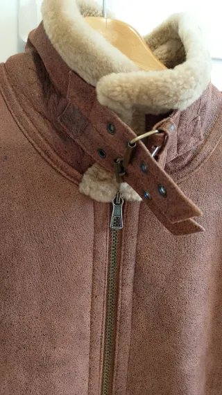 Chaquetón de piel marrón