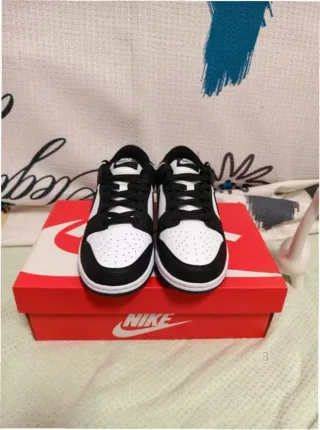 Nike Dunk Low Panda Talla 44
