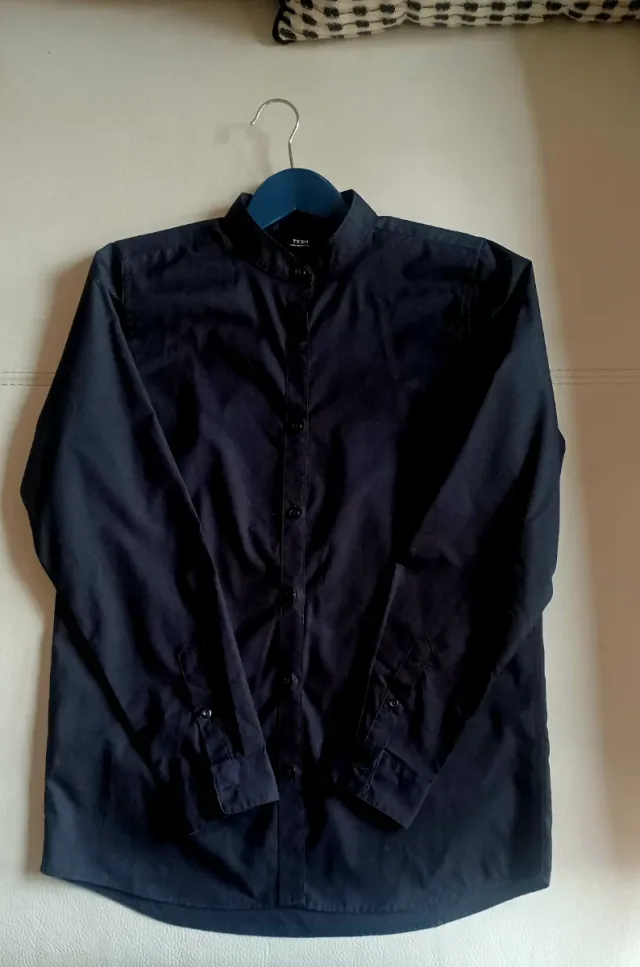 Camisa Negra Cuello Mao NEXT 13-14 Años