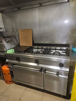 Nevera y Freidoras Industriales