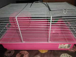 Jaula para hámster rosa y plateada con asa