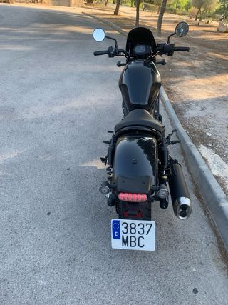 Honda Rebel 1100 Negra
