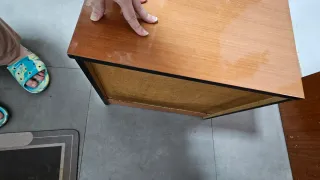 Mesita de noche de madera