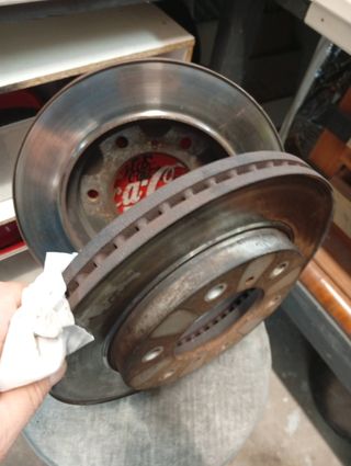 Discos de Freno Delanteros Mitsubishi Montero V60.