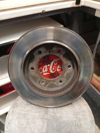 Discos de Freno Delanteros Mitsubishi Montero V60.