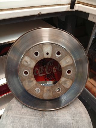 Discos de Freno Delanteros Mitsubishi Montero V60.