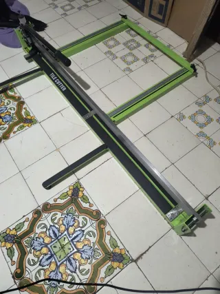 CORTADOR DE AZULEJOS SIN ESTRENAR